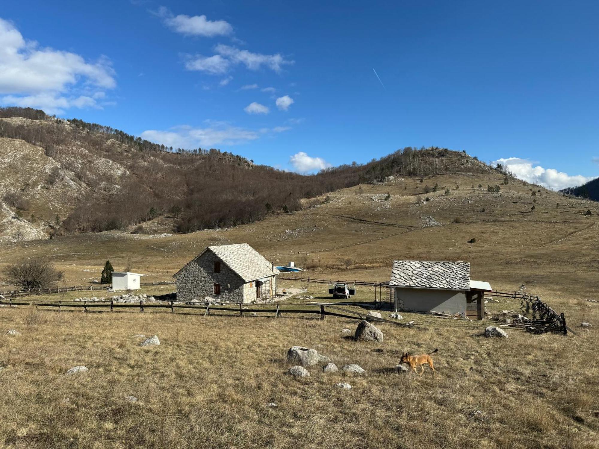 Mountain House Varda Ledenice ภายนอก รูปภาพ